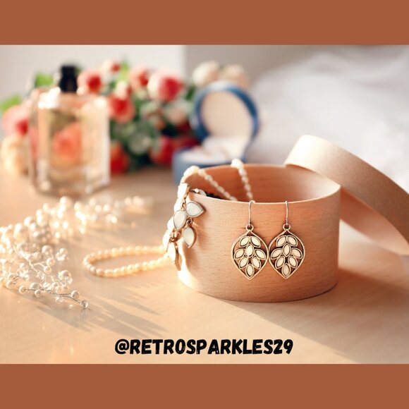 Meet your Posher, Retro - Picture 1 of 1